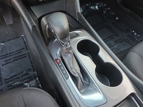 Used 2022 Chevrolet Malibu LS image 19