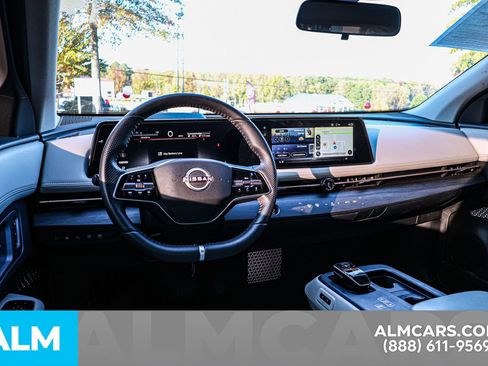 Used 2023 Nissan Ariya FWD image 24