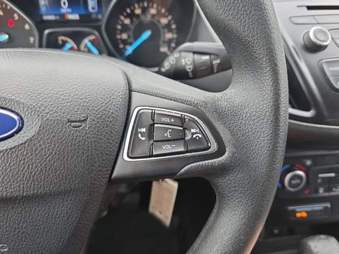 Used 2018 Ford Escape SE FWD image 20