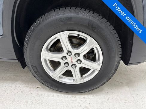 Used 2019 GMC Acadia SLE image 7