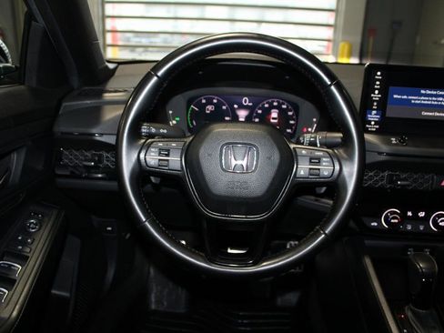 Used 2024 Honda Accord Sport image 15