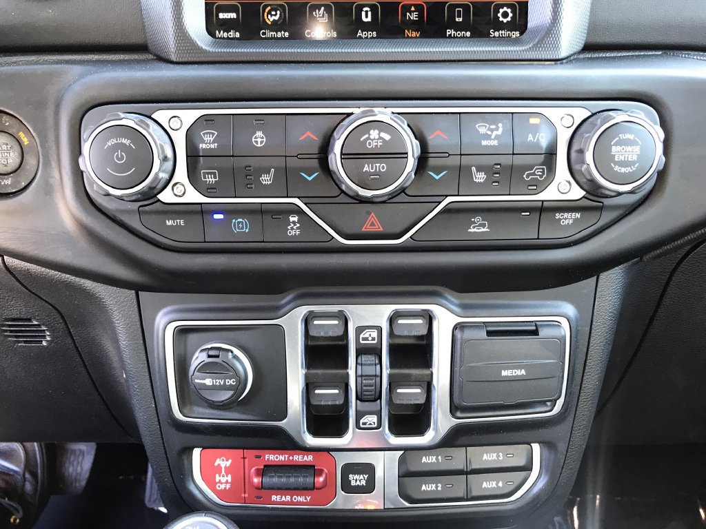 Used 2023 Jeep Wrangler Unlimited Rubicon 4xe w/ Cold Weather Group AWD/4WD image 27