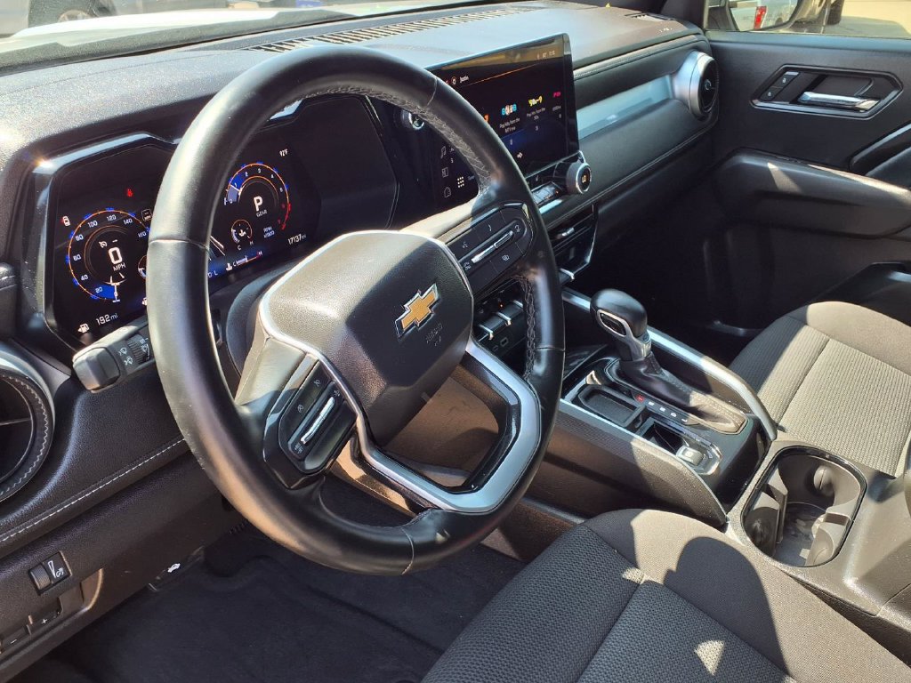 Used 2025 Chevrolet Colorado LT w/ Advanced Trailering Package RWD image 17