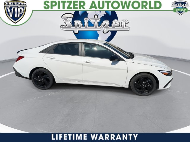 New 2026 Hyundai Elantra SEL FWD image 16