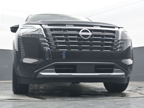 New 2026 Nissan Pathfinder SL FWD image 25