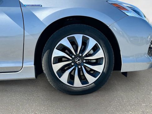 Used 2017 Honda Accord Touring image 30