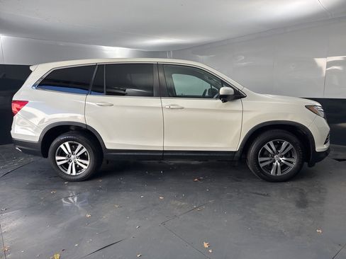 Used 2017 Honda Pilot EX-L image 2