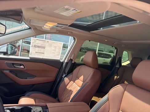 New 2026 Nissan Rogue Platinum AWD/4WD image 12