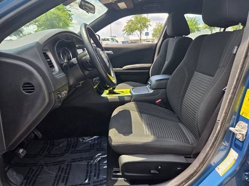 Used 2023 Dodge Charger SXT RWD image 9