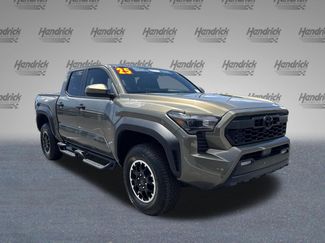 Used 2025 Toyota Tacoma TRD Off-Road AWD/4WD video 2