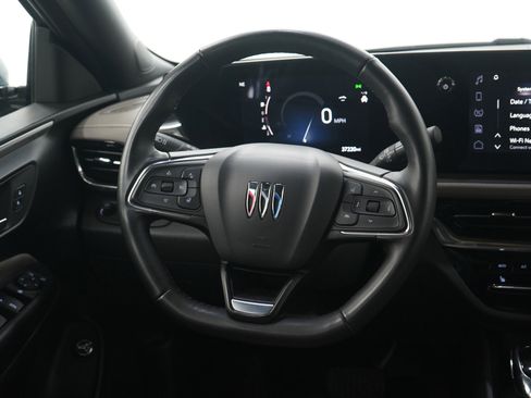 Used 2024 Buick Envista Avenir image 17