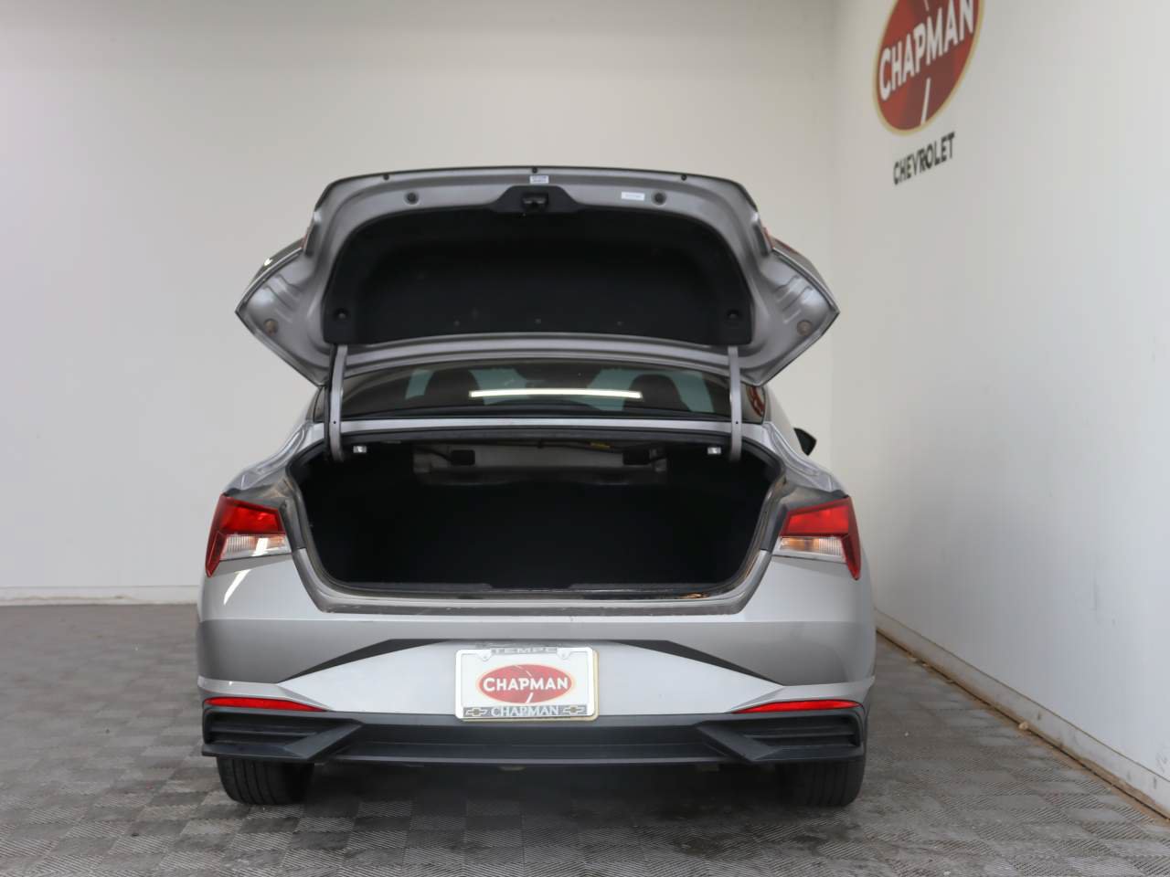 Used 2023 Hyundai Elantra SEL FWD image 4