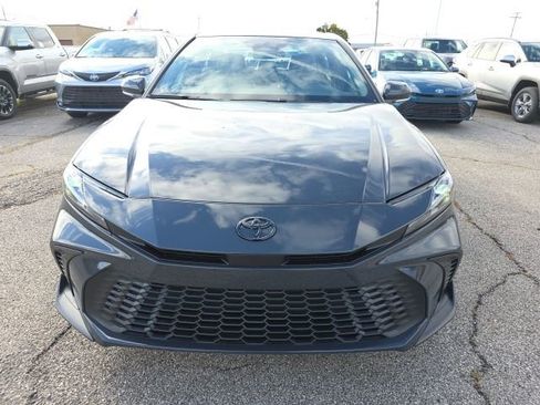 New 2026 Toyota Camry SE FWD image 1