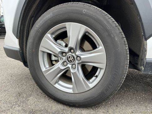 Used 2025 Toyota RAV4 LE image 29