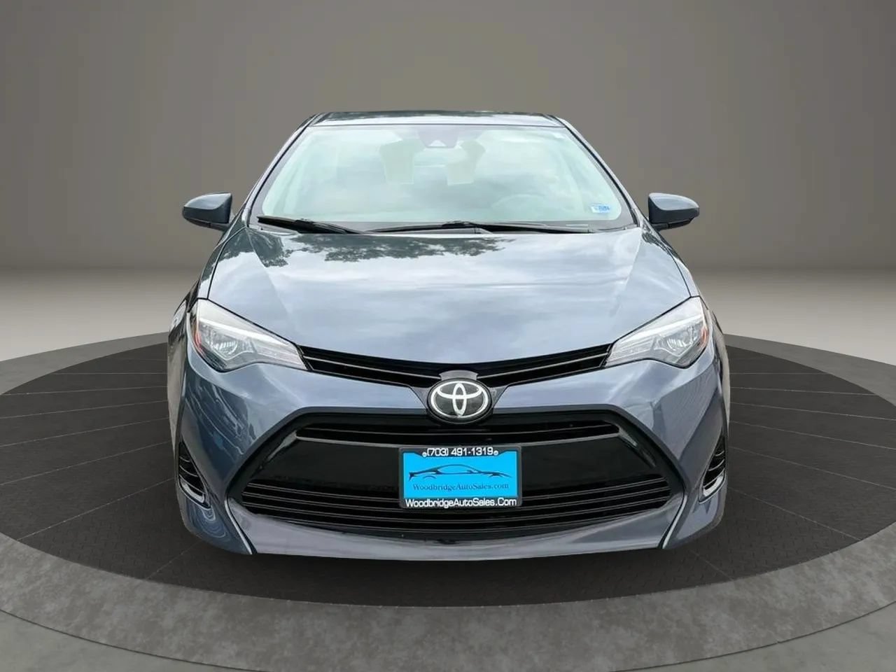 Used 2017 Toyota Corolla LE w/ Carpet Mat Package (TMS) FWD image 8