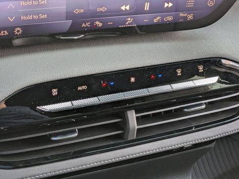 New 2025 Buick Enclave Sport Touring w/ LPO, Floor Liner Package image 19