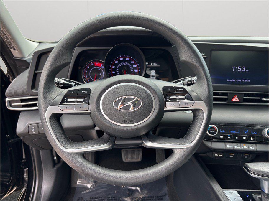 Used 2023 Hyundai Elantra SEL FWD image 21