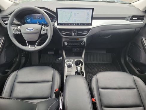 Used 2023 Ford Escape Platinum AWD/4WD image 29