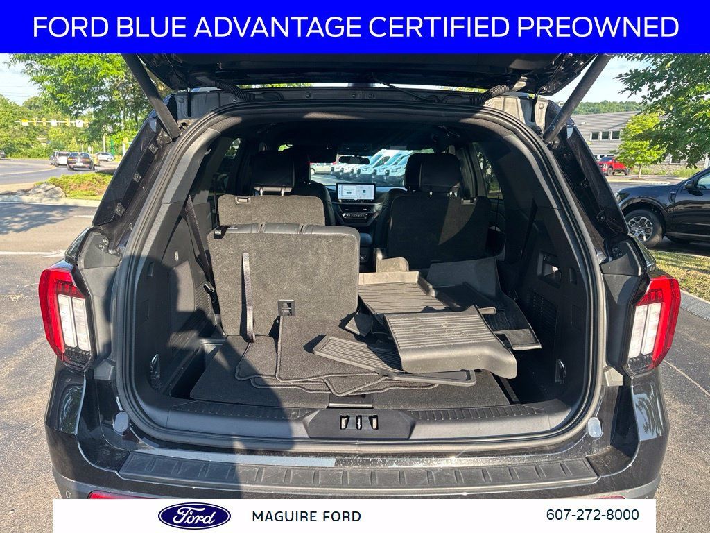 Certified 2025 Ford Explorer ST-Line AWD/4WD image 11