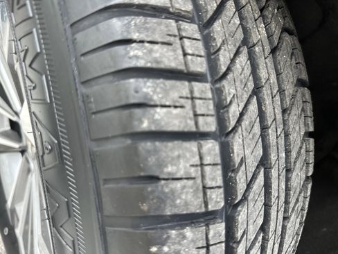 Used 2025 Chevrolet Equinox LT w/ Safety and Technology Package image 8