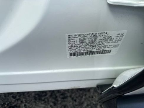 Used 2025 Acura MDX SH-AWD w/ Technology Package image 37