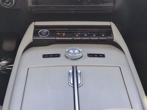 New 2025 Lincoln Navigator L Reserve image 19