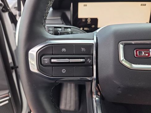Used 2025 GMC Acadia Elevation FWD image 29
