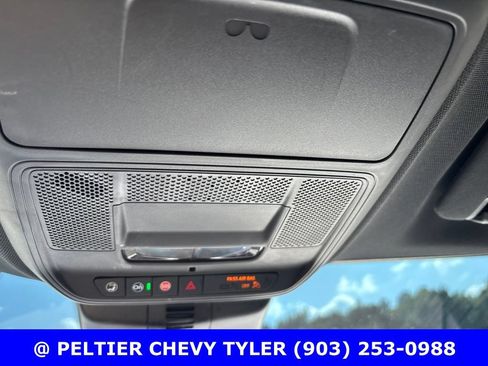 Used 2024 Chevrolet Traverse Z71 AWD/4WD image 18
