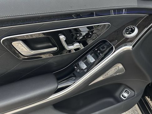 Certified 2023 Mercedes-Benz S 580e 4MATIC Sedan image 12