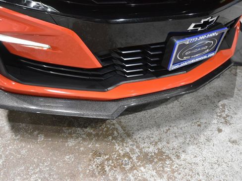 Used 2019 Chevrolet Camaro SS RWD image 4
