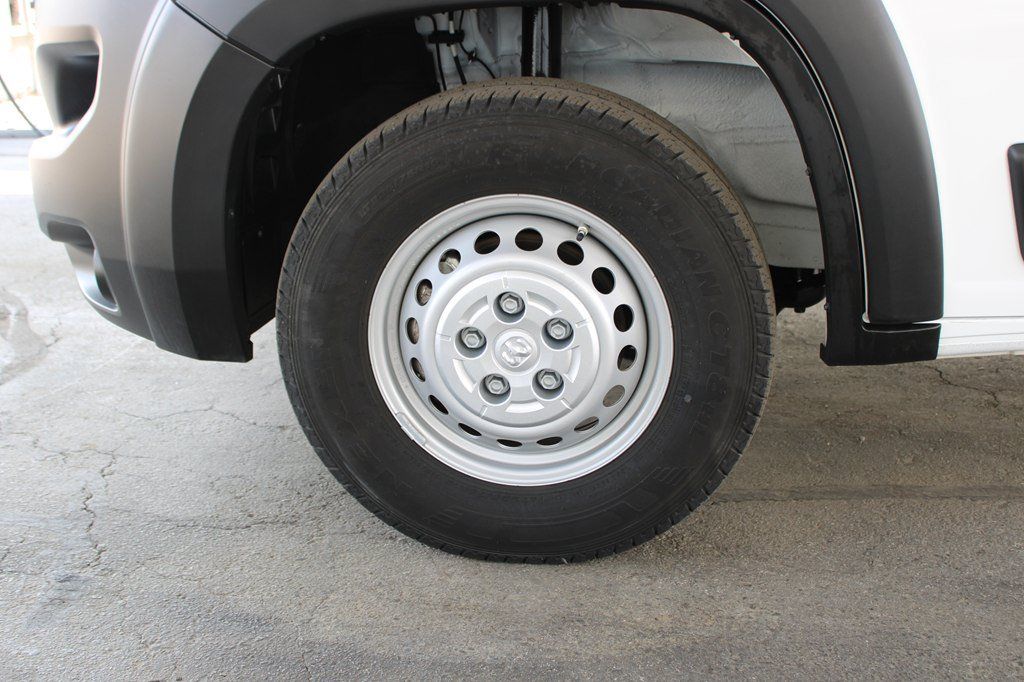 Used 2025 RAM ProMaster 2500 w/ U-Haul Equipment Group FWD image 37