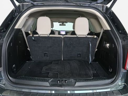 Used 2023 Ford Explorer XLT w/ Equipment Group 202A AWD/4WD image 11