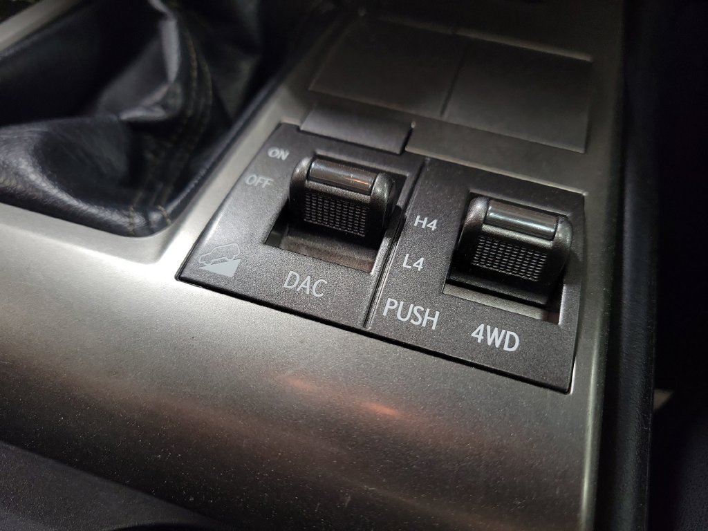 Used 2018 Lexus GX 460 w/ Navigation Package AWD/4WD image 18