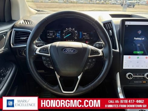 Used 2024 Ford Edge Titanium image 28