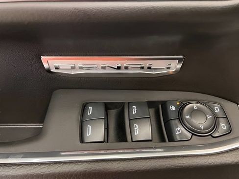 Certified 2024 GMC Sierra 1500 Denali w/ Denali Reserve Package AWD/4WD image 16