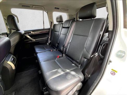 Used 2016 Lexus GX 460 Luxury AWD/4WD image 28