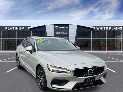 Used 2019 Volvo S60 T6 Momentum w/ Premium Package