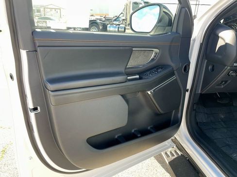 New 2026 Ford Expedition Tremor image 21