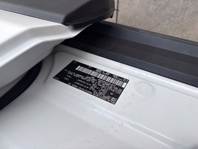 Used 2024 Toyota RAV4 XLE AWD/4WD image 17