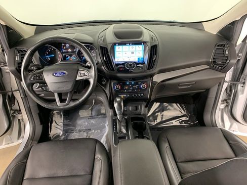 Used 2019 Ford Escape Titanium image 33