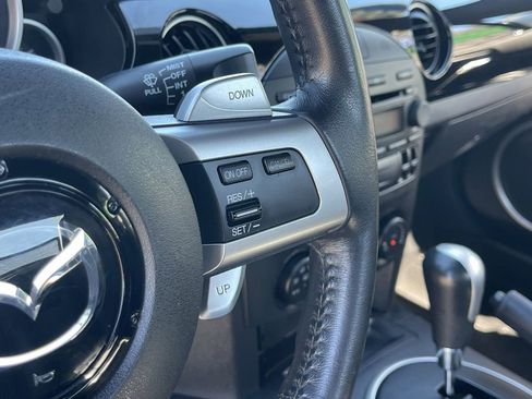 Used 2006 MAZDA MX-5 Miata Grand Touring w/ Premium Pkg image 22