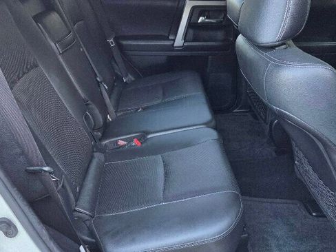 Used 2016 Toyota 4Runner Limited AWD/4WD image 18