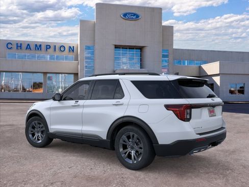 New 2026 Ford Explorer Active w/ Active Comfort Package AWD/4WD image 4