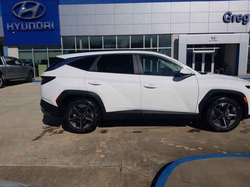 New 2026 Hyundai Tucson SEL FWD image 8