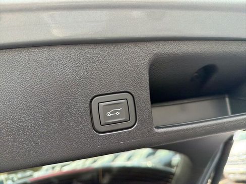 New 2026 Chevrolet Equinox EV LT image 36