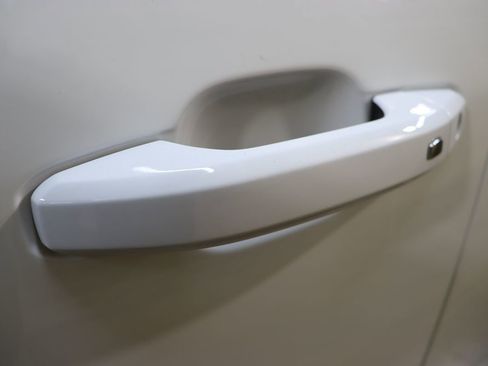 Used 2024 GMC Sierra 2500 SLE image 21