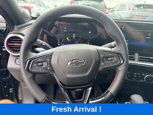 Used 2026 Chevrolet Trax RS w/ Driver Confidence Package FWD image 6