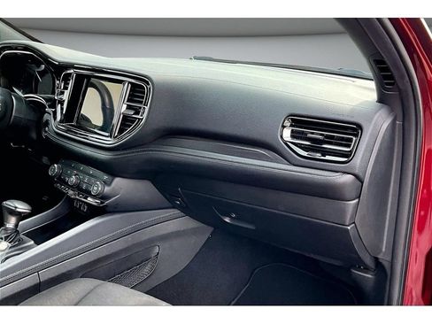 Used 2023 Dodge Durango SXT RWD image 18