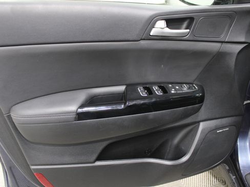 Used 2020 Kia Sportage EX w/ EX Technology Package image 6