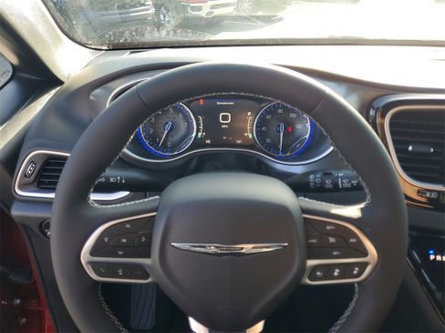 New 2025 Chrysler Voyager LX image 13